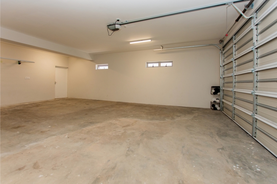 6 Bedroom Property for Sale in Myburgh Park Western Cape